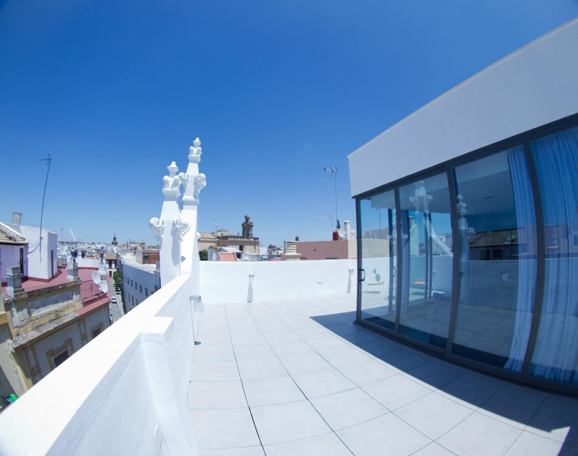 Life Apartments Alberto Lista Sevilla Exteriör bild
