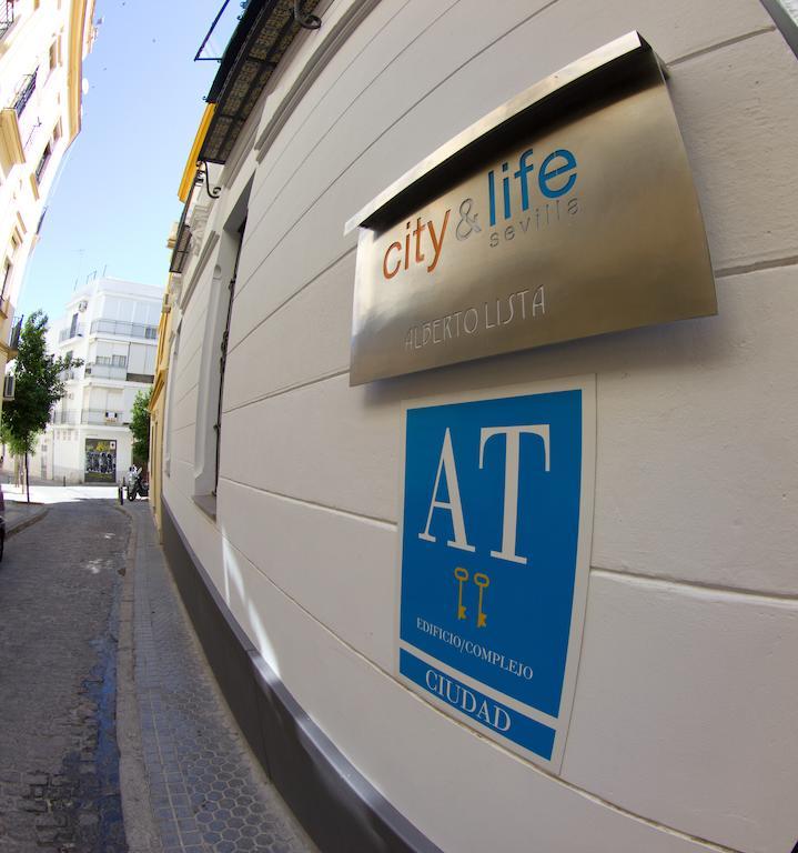 Life Apartments Alberto Lista Sevilla Exteriör bild